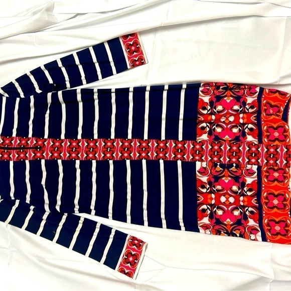 Beautiful Eliza J dress  size 4 lined with back zipper polyester/spandex - Picture 2 of 9